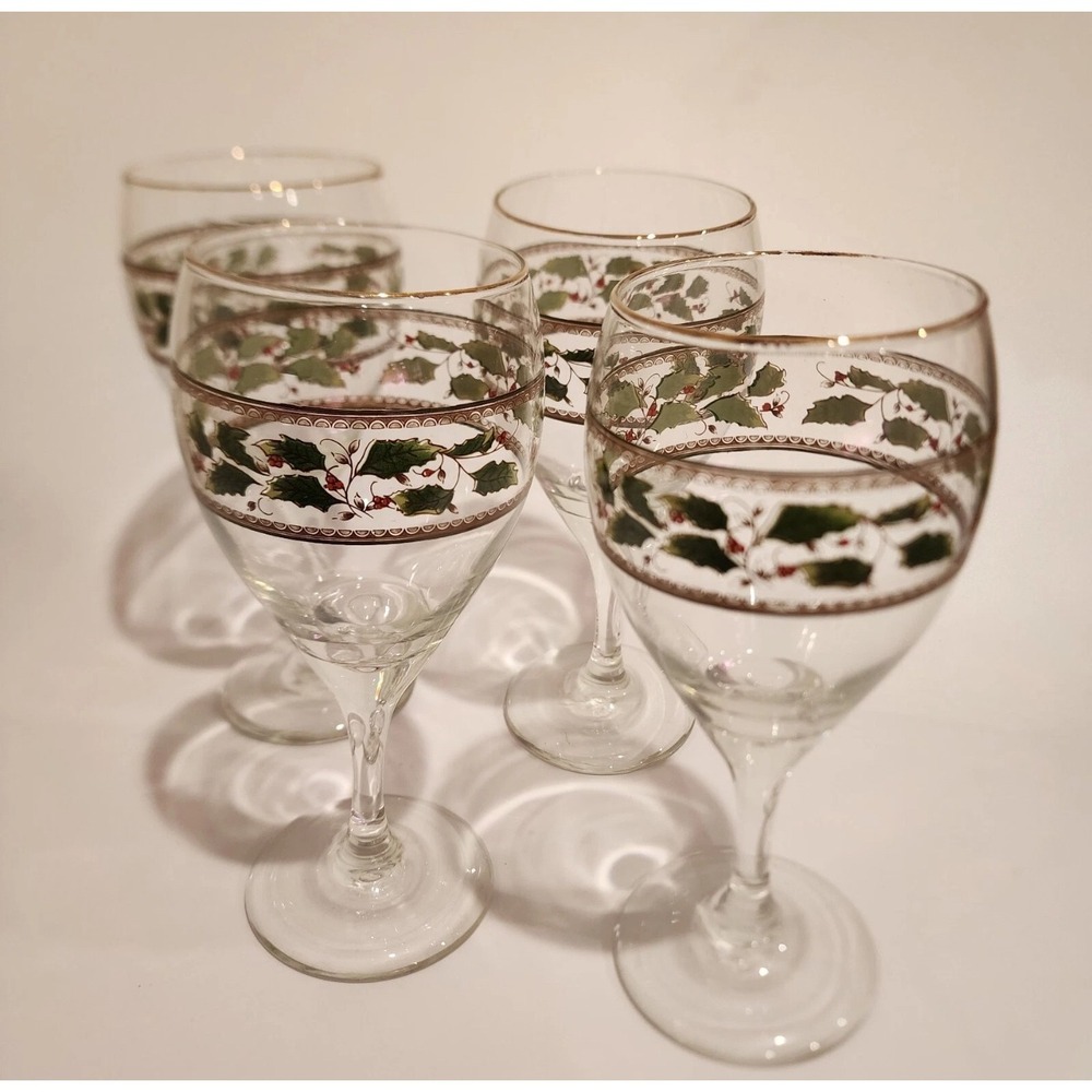 Set of 4‎ Christmas Holly and Berry Wine Glasses with Gold Trim Holiday Stemware
